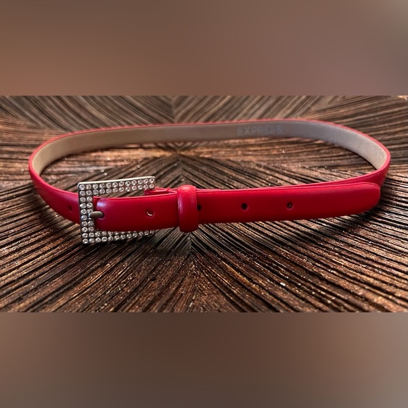 EXPRESS RED LEATHER BELT WITH RHINESTONE BUCKLE - Picture 5 of 8